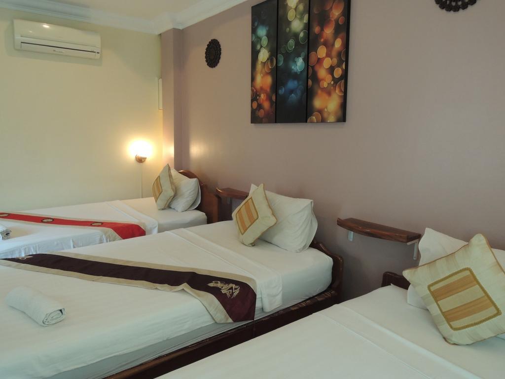 Fancy Guesthouse Phnom Penh Exteriör bild