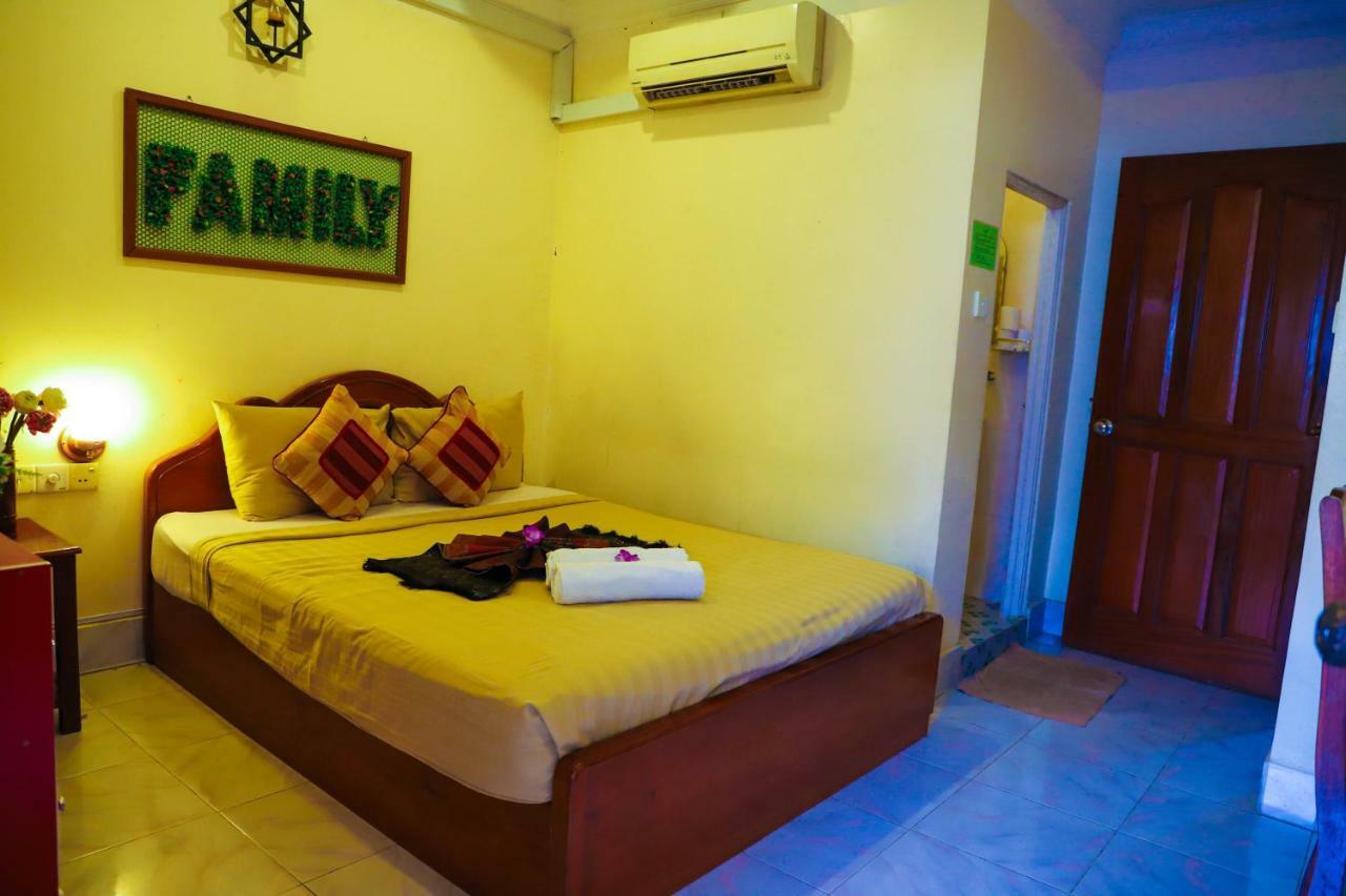 Fancy Guesthouse Phnom Penh Exteriör bild